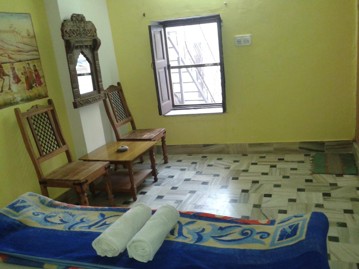 ג'ודפור Hare Krishna Home Stay Guest House חדר תמונה